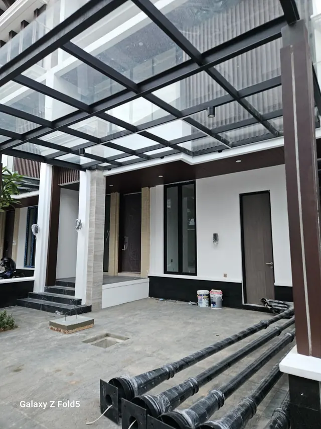 Dokumentasi pekerjaan fasad dan konstruksi PT AKA — foto 19