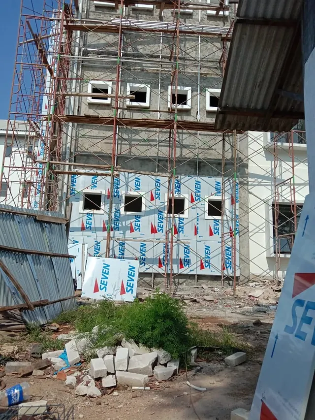 Dokumentasi pekerjaan fasad dan konstruksi PT AKA — foto 56