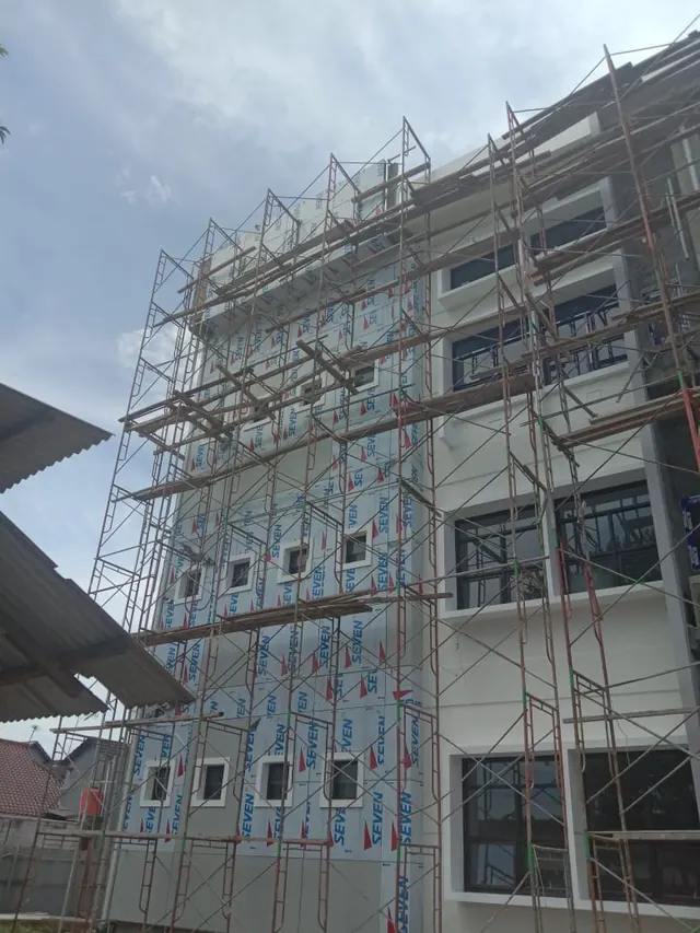 Dokumentasi pekerjaan fasad dan konstruksi PT AKA — foto 58